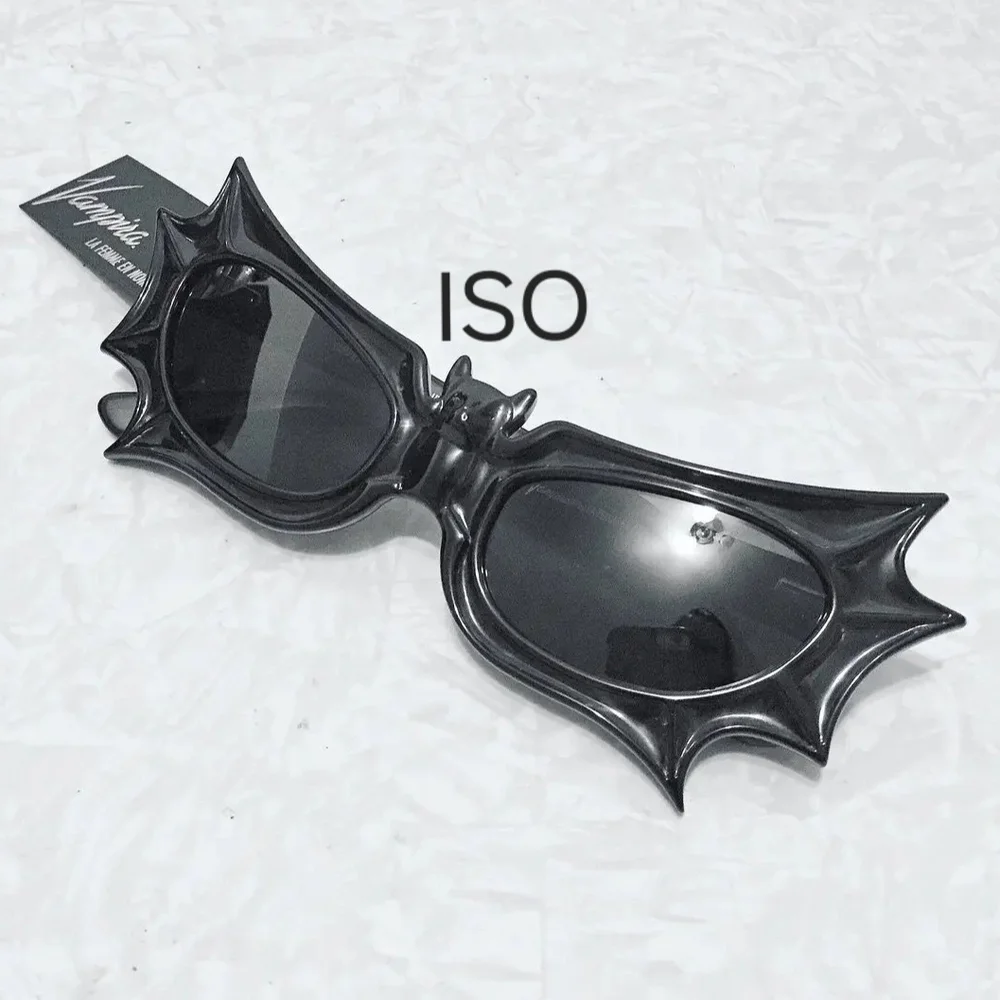 Vampira Bat Glasses In Black